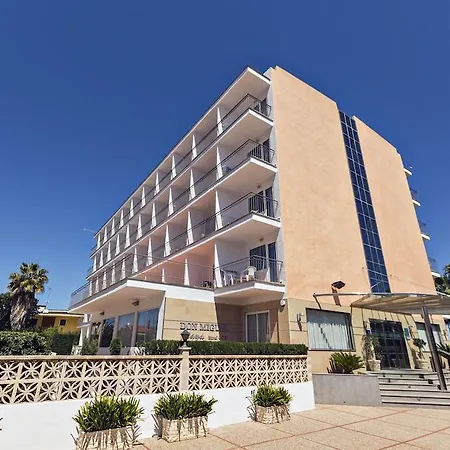 唐米格尔海滩酒店 3*